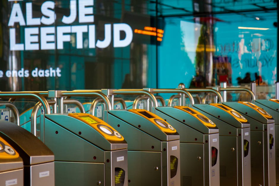 Madrid Transport Card T-Mobilidad: Tourist Pass and Tarjeta Multi 2026 3 Madrid transport card contactless gate