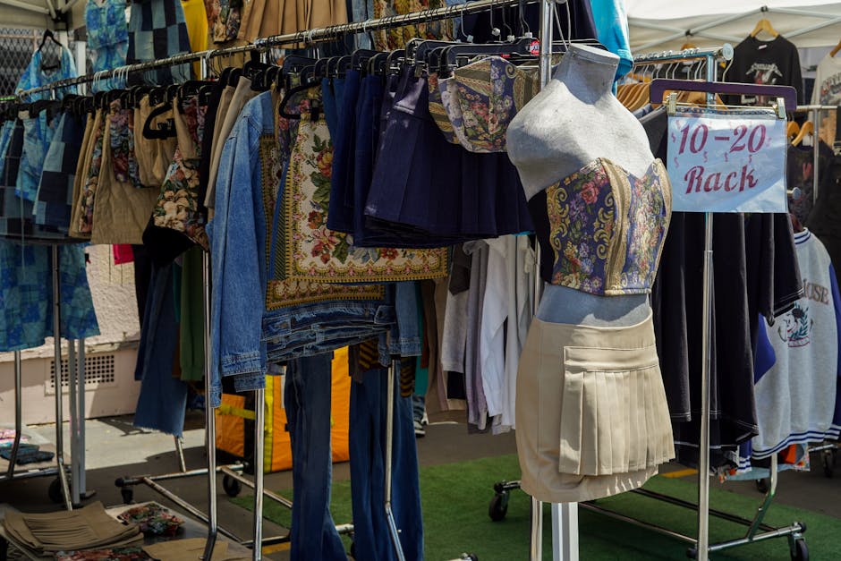 El Rastro Madrid Flea Market: Best Sunday Vintage Guide 2026 6 El Rastro Madrid vintage clothing