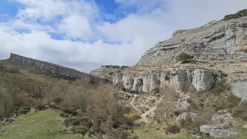 Madrid Green Belt Hiking: Best 2026 Anillo Verde Trails 4 Madrid green belt countryside walk
