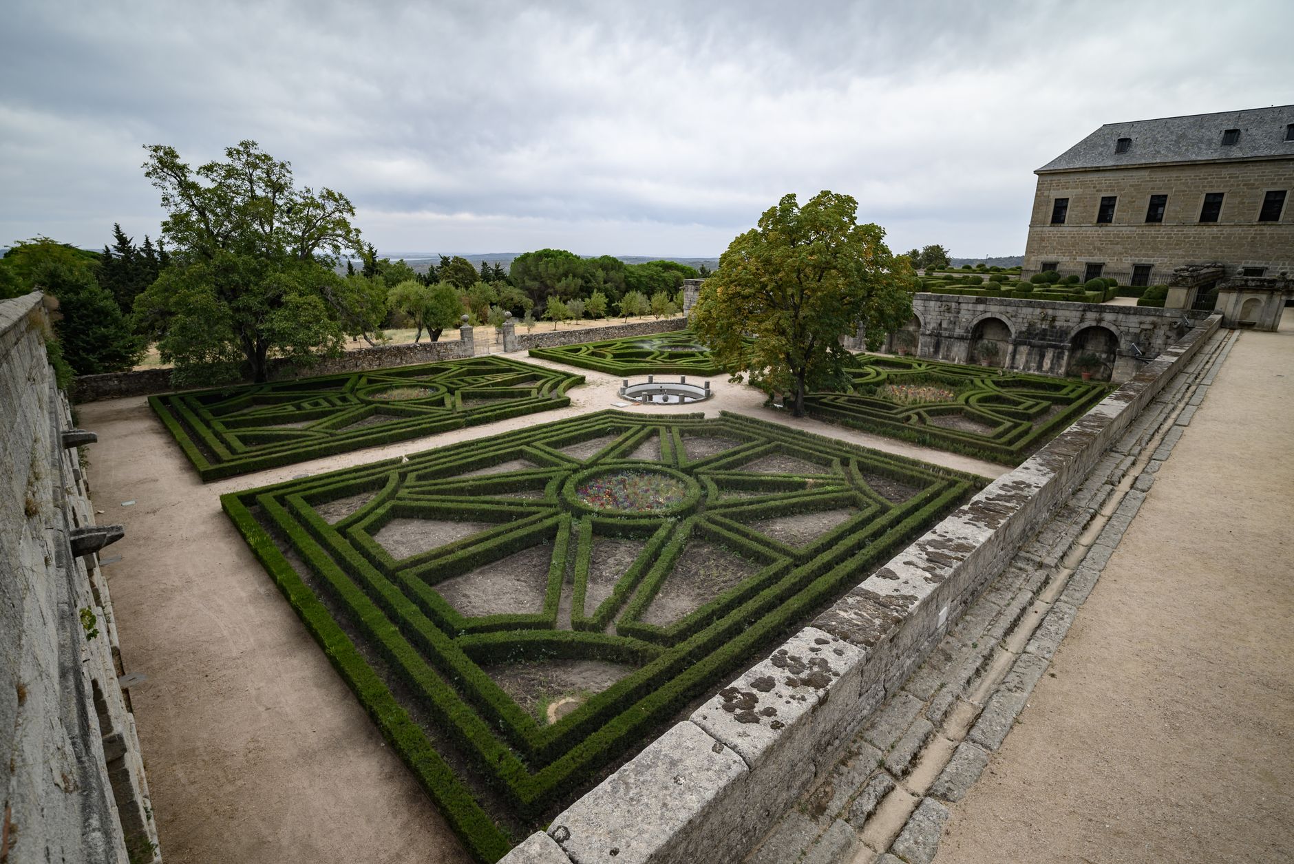 La Granja de San Ildefonso Day Trip: Best Spain Versailles 2026 4 Formal baroque garden hedges and statues at La Granja de San Ildefonso palace